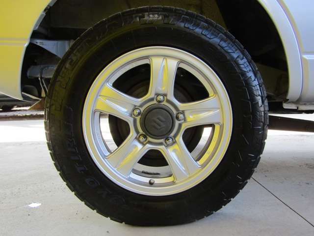 Suzuki Jimny 10