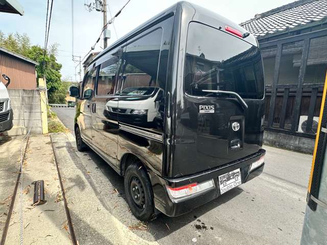 Toyota Pixis Van 9