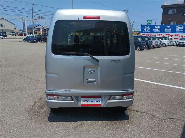 Daihatsu Hijet Cargo 7