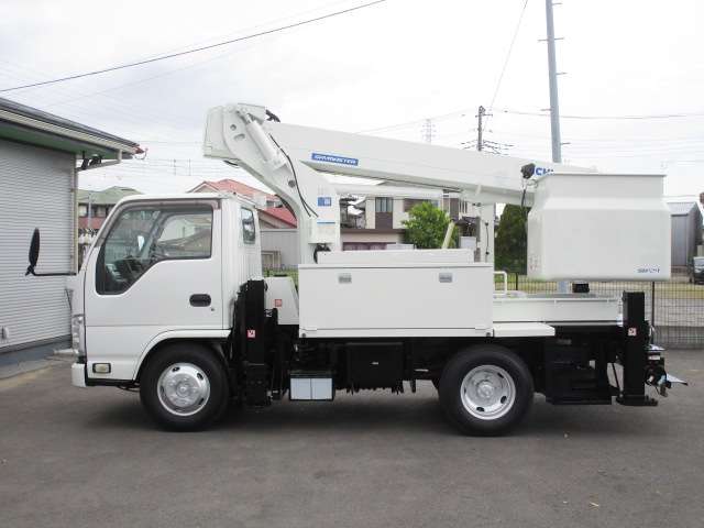 Isuzu Elf 5