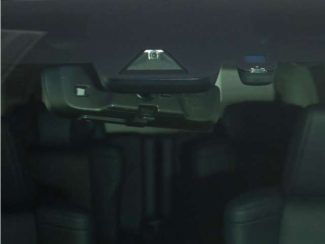 Toyota Vellfire 12