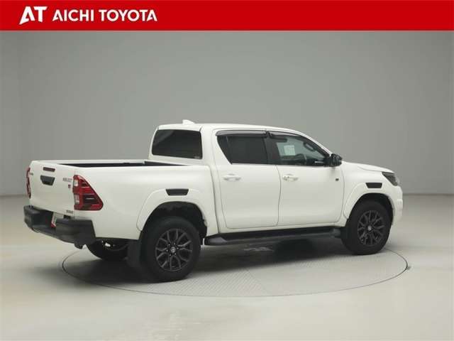 Toyota Hilux 6