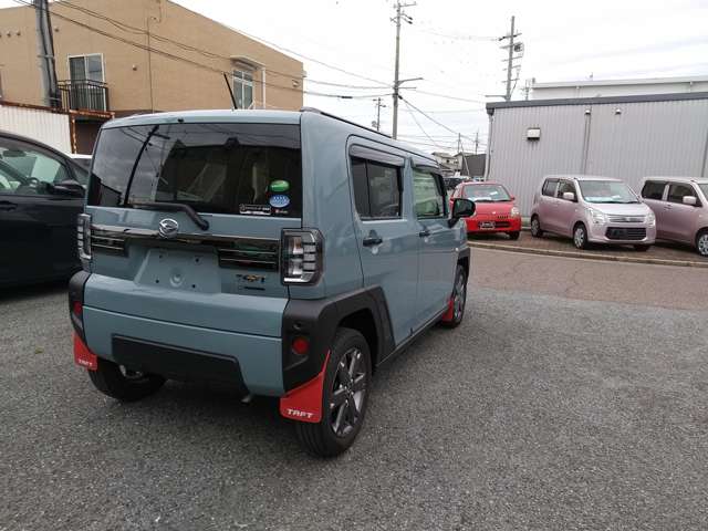 Daihatsu Taft 7