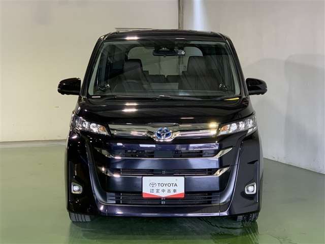 Toyota Noah 3
