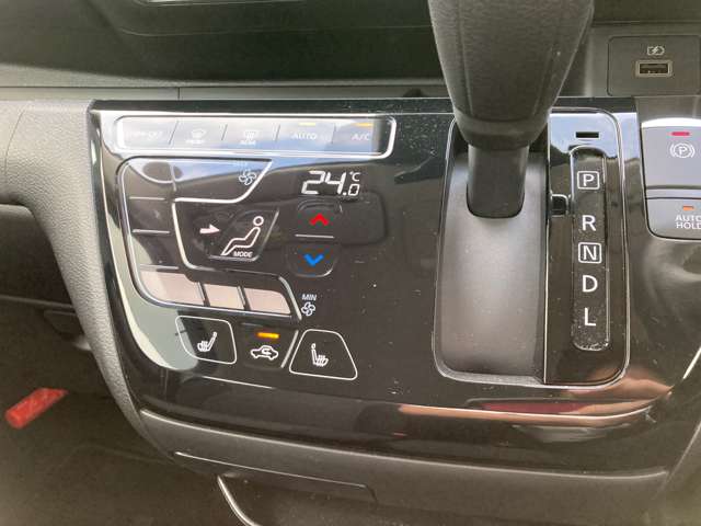 Mitsubishi eK X 9
