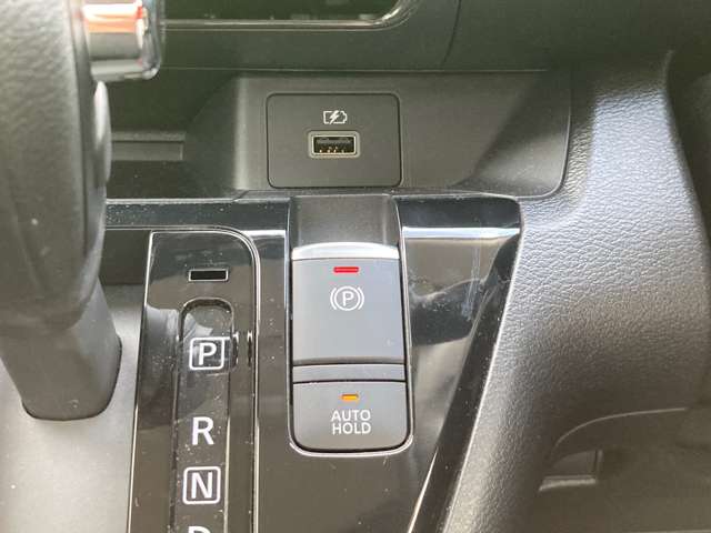 Mitsubishi eK X 10