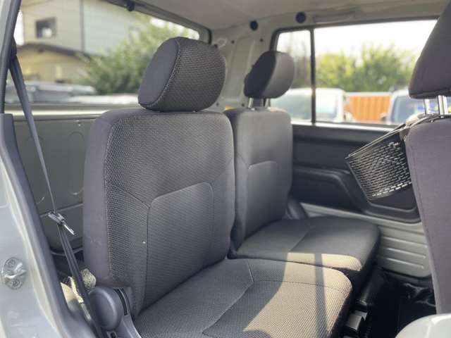 Daihatsu ネイキッド 12