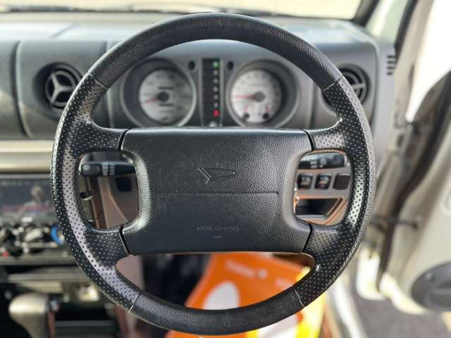 Daihatsu ネイキッド 10