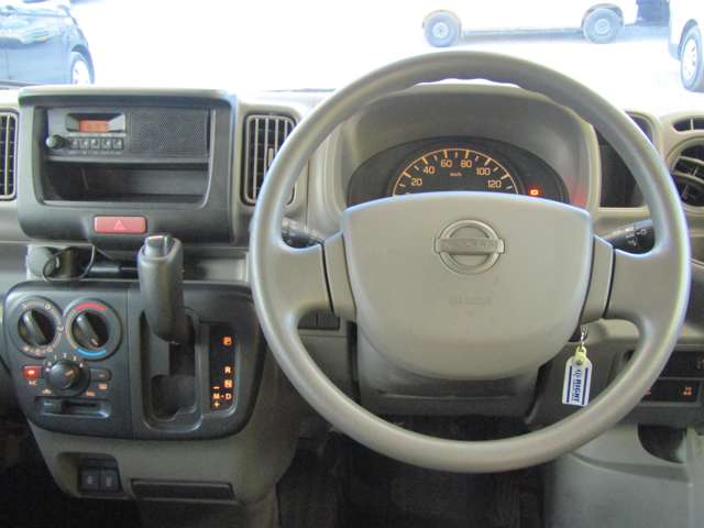 Nissan NV100 Clipper 5
