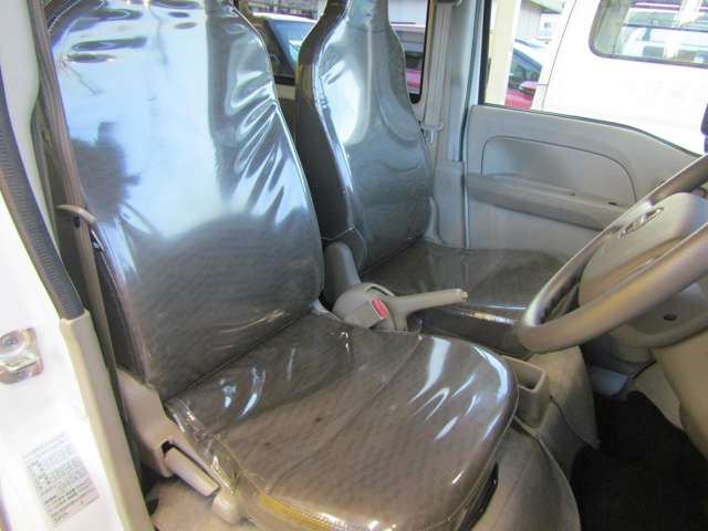 Nissan NV100 Clipper 6