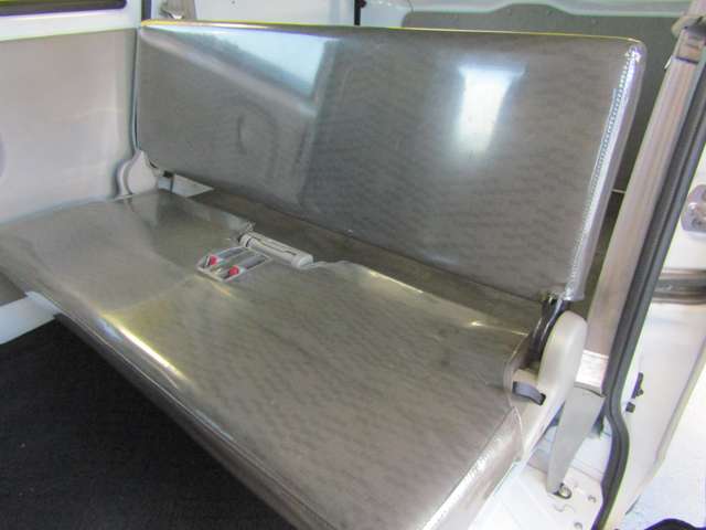 Nissan NV100 Clipper 8