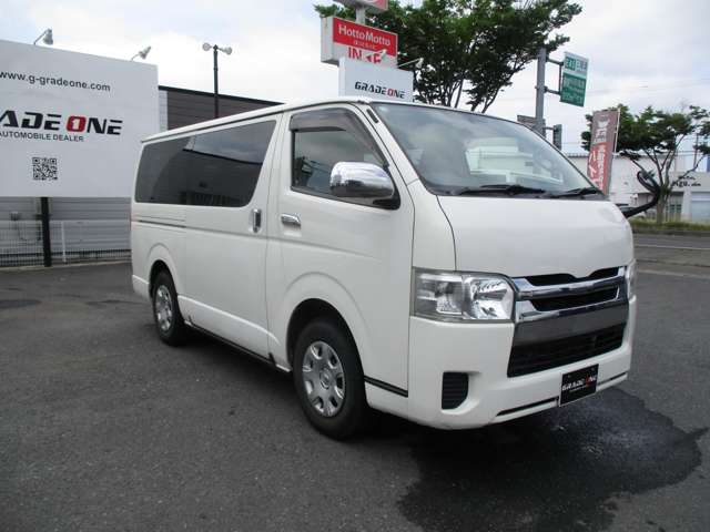 Toyota Regius Ace 4