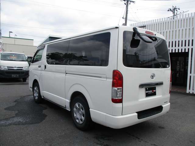 Toyota Regius Ace 8