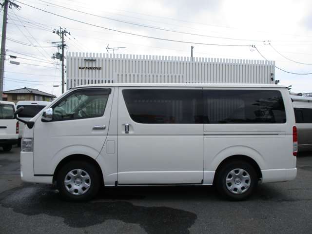 Toyota Regius Ace 9