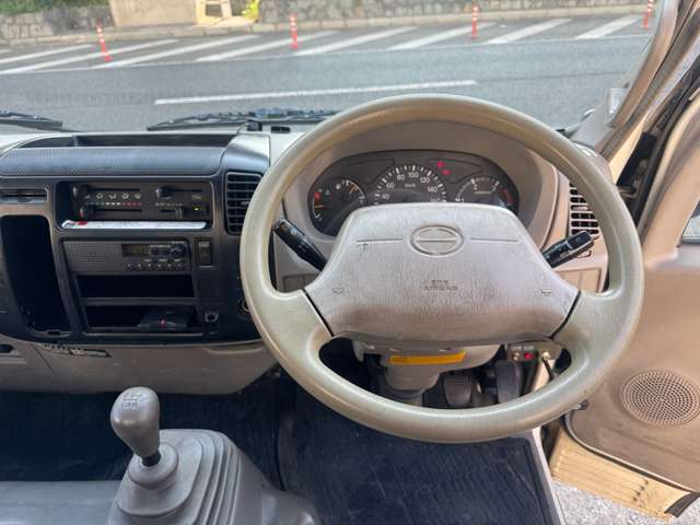 Hino Dutro 11