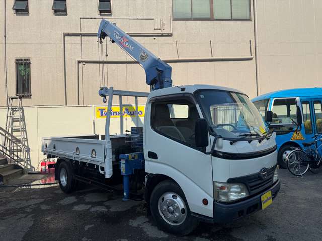Hino Dutro 2