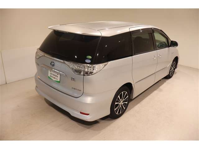 Toyota Estima Hybrid 10