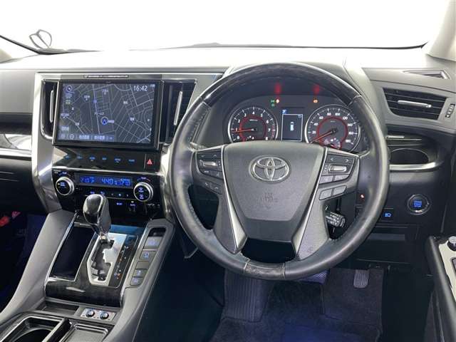 Toyota Alphard 9