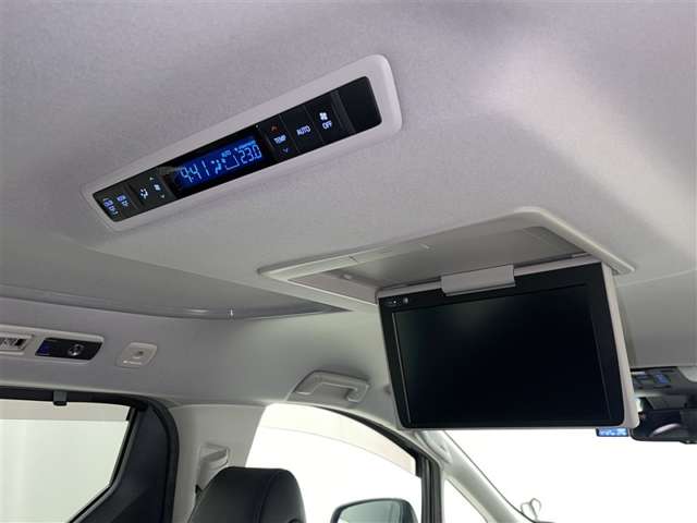 Toyota Alphard 10