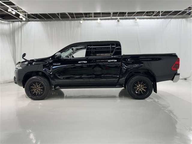 Toyota Hilux 5