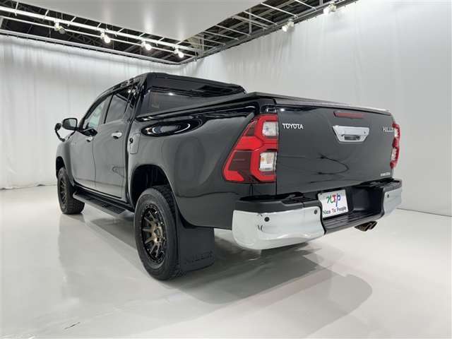 Toyota Hilux 6