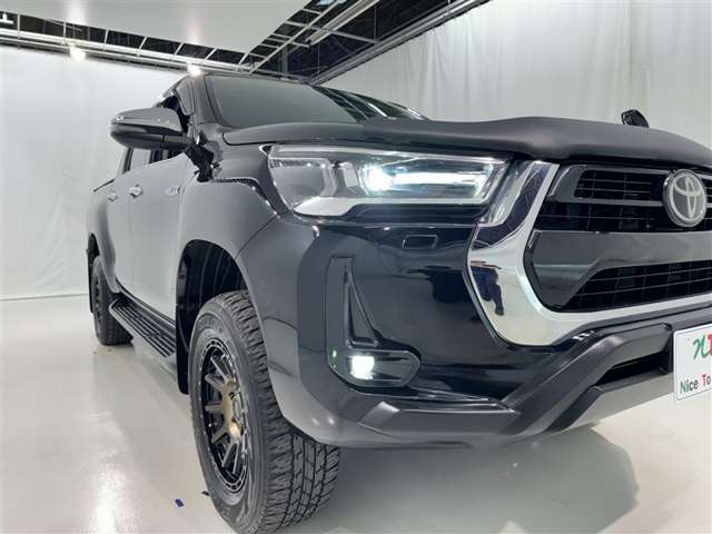 Toyota Hilux 8