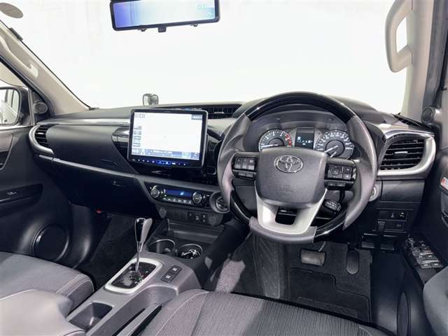 Toyota Hilux 9