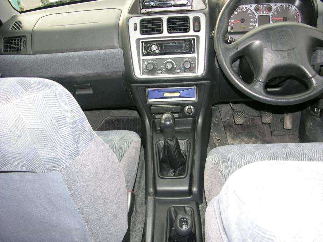 Mitsubishi Pajero iO 11