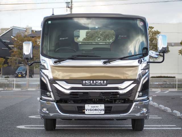 Isuzu Elf 5