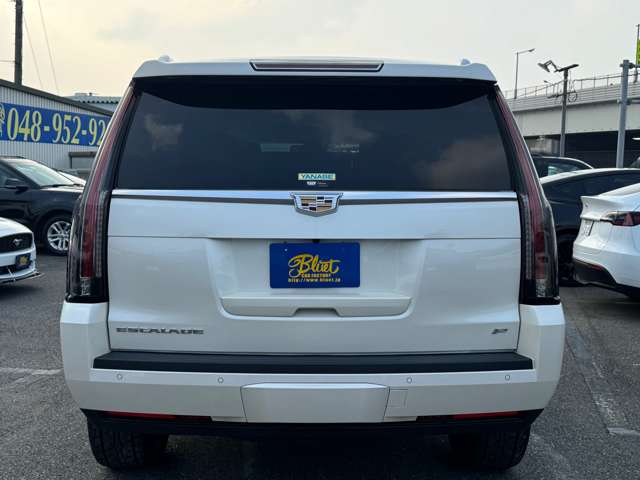 Cadillac エスカレード 4
