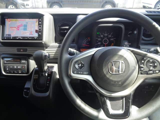 Honda N-VAN 8