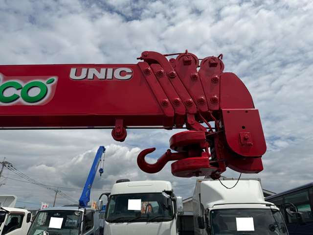 Isuzu Elf 11