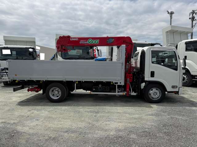 Isuzu Elf 2
