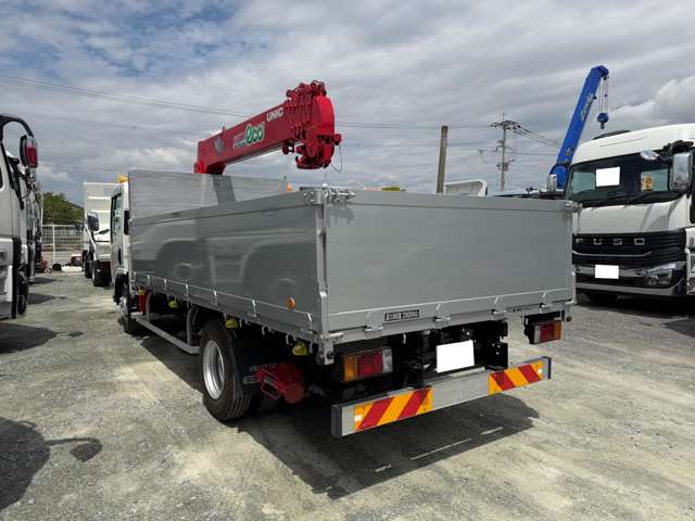 Isuzu Elf 4