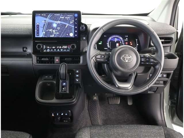 Toyota Sienta 3