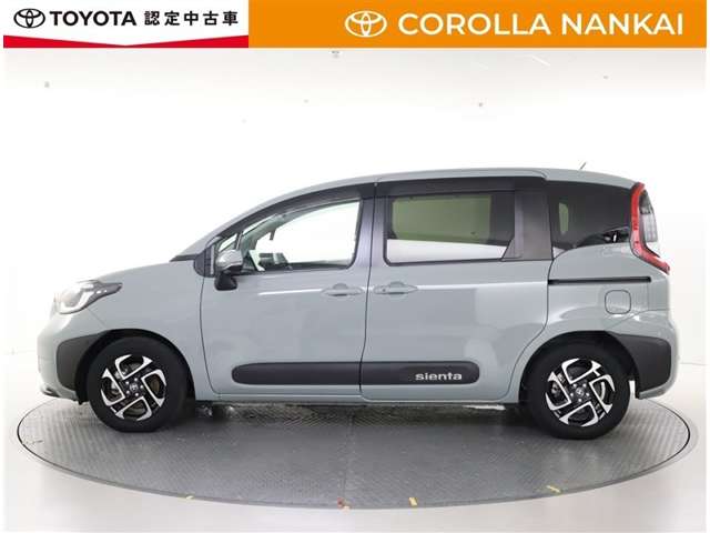 Toyota Sienta 5