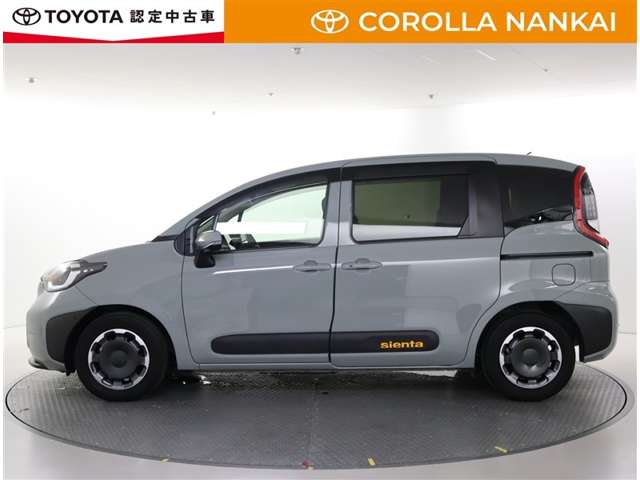 Toyota Sienta 5