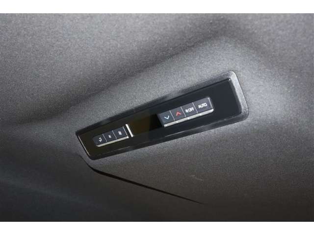 Toyota Noah 11