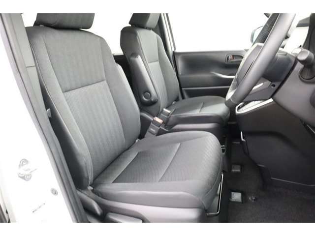 Toyota Noah 7