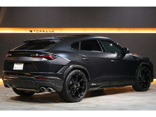 Lamborghini ウルス 2