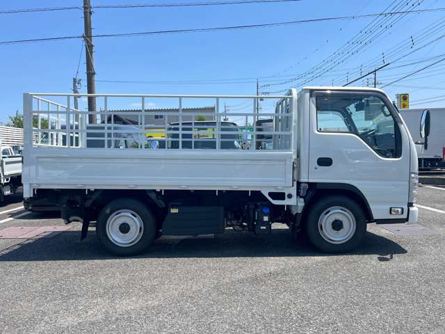 Isuzu Elf 4