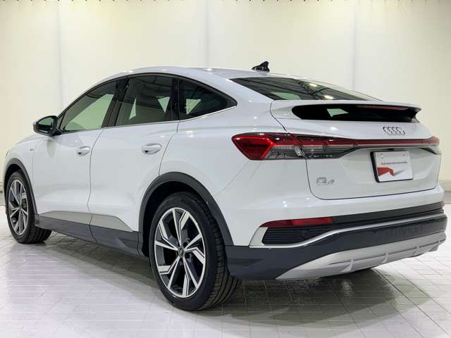 Audi Q4 Sportback e-tron 4