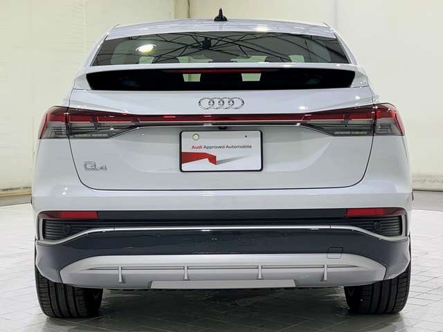 Audi Q4 Sportback e-tron 5