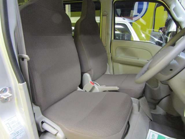 Nissan NV100 Clipper 6