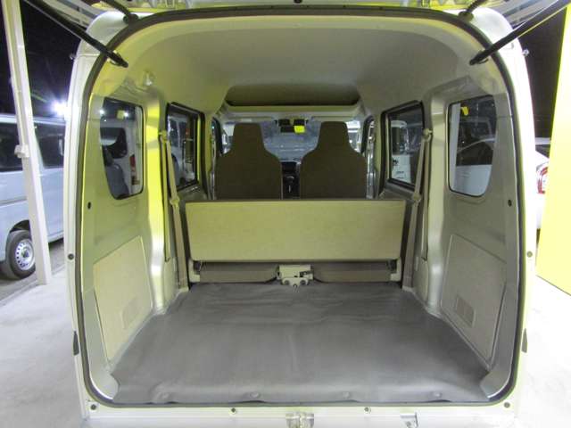 Nissan NV100 Clipper 9
