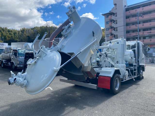 Hino Ranger 10