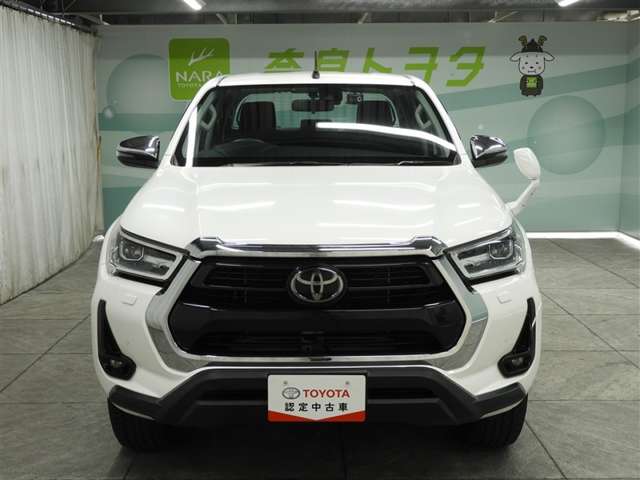 Toyota Hilux 2