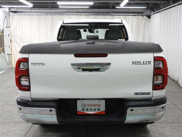 Toyota Hilux 6