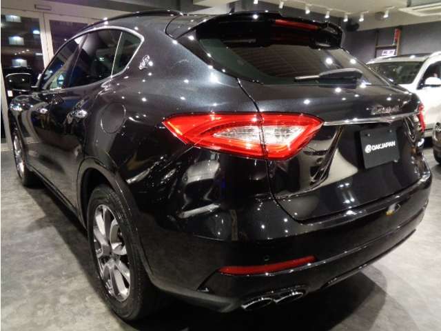 Maserati Levante 4