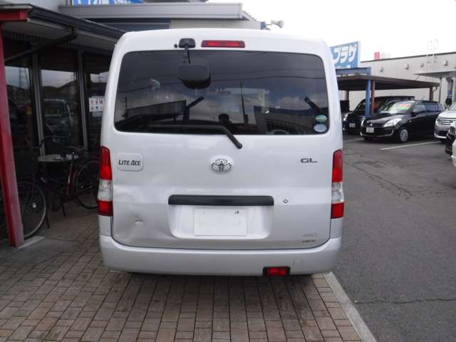 Toyota Light Ace Van 6